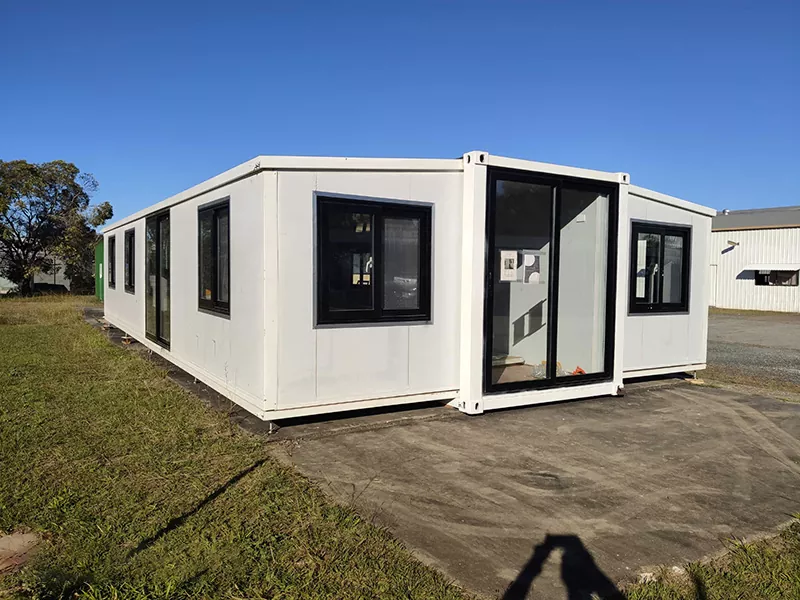 Zakaj kontejnerske hiše danes postajajo pametnejša stanovanjska izbira?