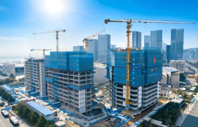 Veličastno proslavite uspešno dopolnitev osnovne strukture Qingdao Fortune Finance Innovation Center