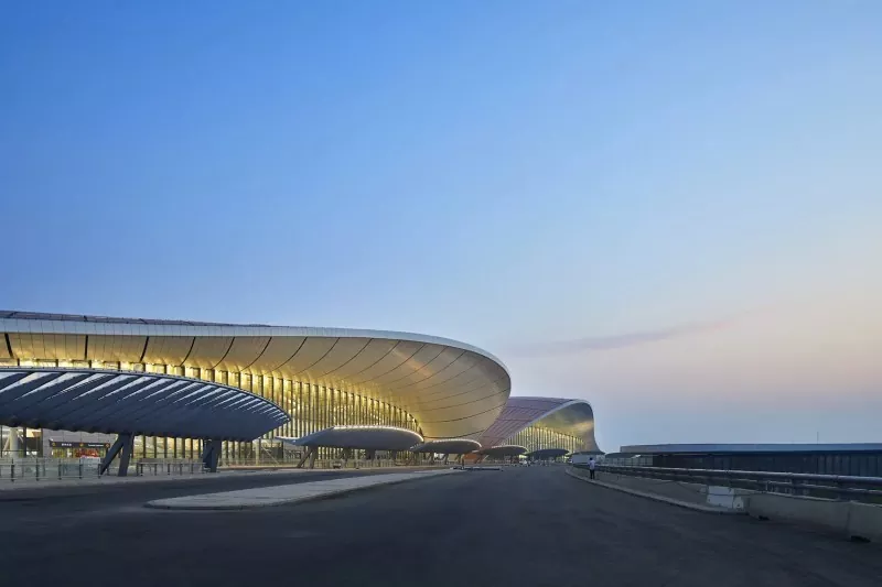 Montažni jekleni terminal velikega razpona