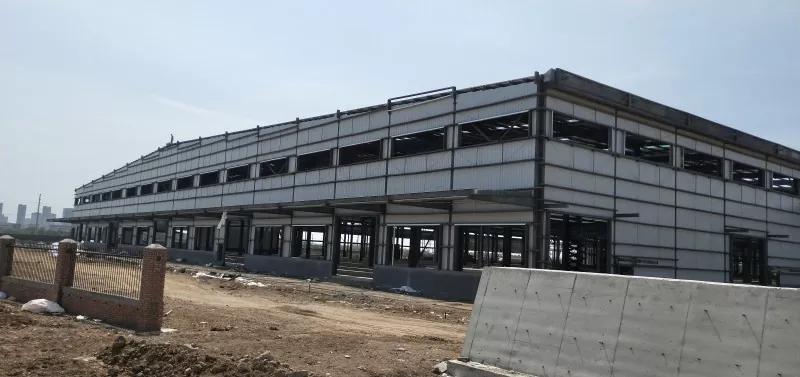 Gradnja logističnega skladišča z montažnim modularnim jeklenim okvirjem