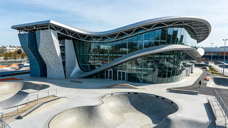 Celovit center ekstremnih športov Steel Structure